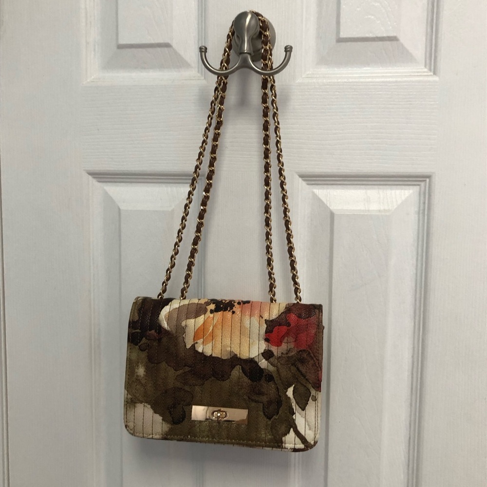 Sondra Roberts SR2 Floral Chain Strap Purse TurnLock Convertible shoulder